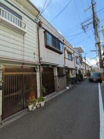 大阪府大阪市生野区勝山南１丁目