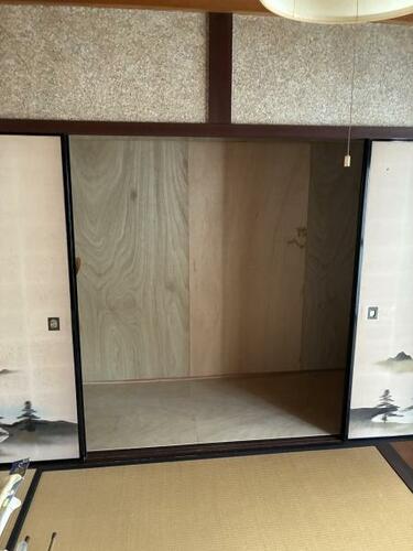 detached 滋賀県彦根市西葛籠町