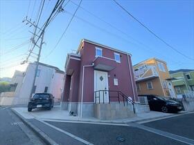 神奈川県横浜市金沢区六浦南1丁目