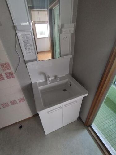 Image 11
