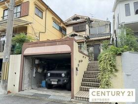 奈良県北葛城郡上牧町服部台４丁目