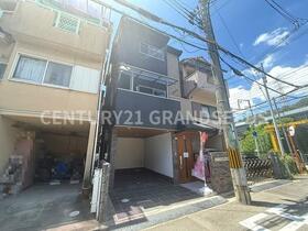 大阪府高槻市上牧南駅前町