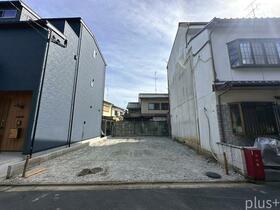 京都府京都市右京区太秦安井藤ノ木町