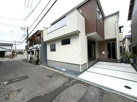 大阪府和泉市富秋町１丁目