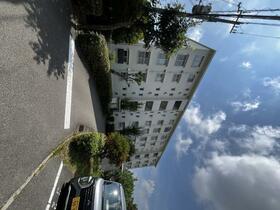 ひよどり台三団地１８号棟４０１号室