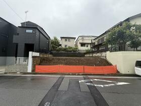 神奈川県横浜市泉区岡津町