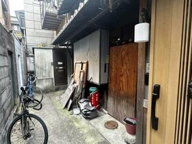 京都府京都市東山区新門前通大和大路東入２丁目中之町