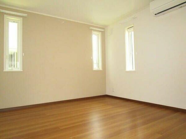 detached 東京都品川区上大崎１丁目

地図を見る