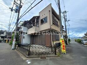 大阪府高槻市唐崎西１丁目