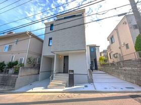 神奈川県横浜市金沢区富岡西１丁目