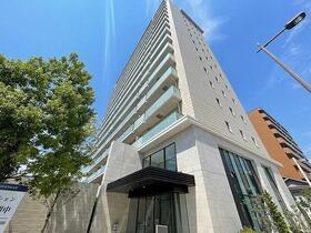 プレミスト関目高殿駅前
