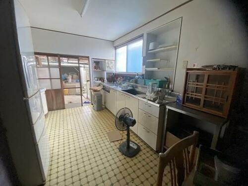 detached 徳島県小松島市南小松島町