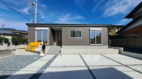 愛知県愛知郡東郷町白鳥１丁目