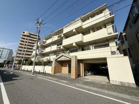 グリーンパーク第１８綾瀬　４０１号室