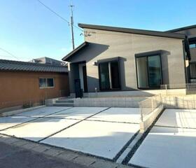 愛知県半田市平地町２丁目