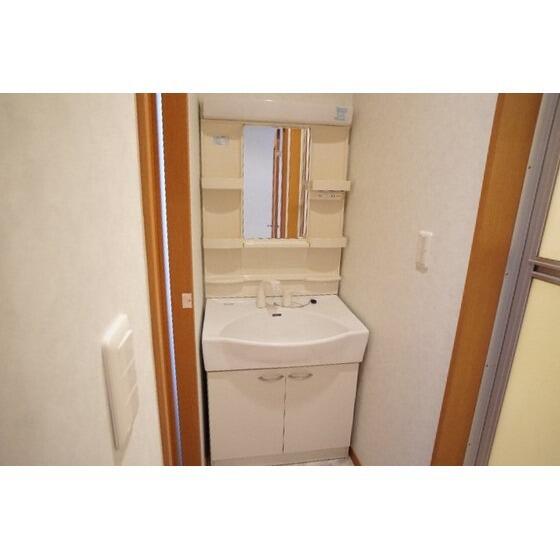 apartment 群馬県北群馬郡榛東村大字新井
新井の賃貸情報を見る
物件地図