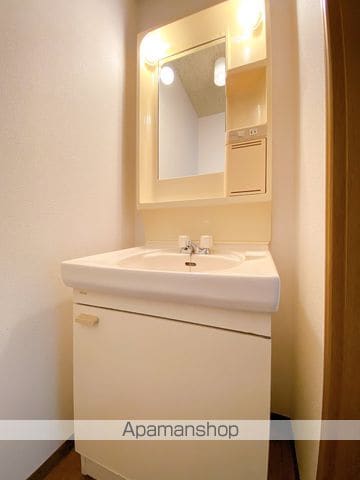 detached 埼玉県八潮市中央３丁目

地図を見る