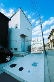 神奈川県茅ヶ崎市小和田１丁目