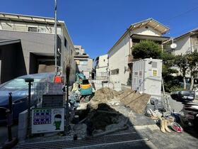 大阪府摂津市新在家１丁目