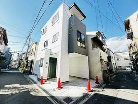 大阪府大阪市港区市岡３丁目