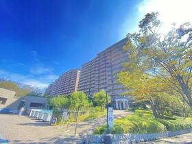 サン・ステージ緑園都市西の街六番館