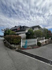兵庫県西宮市鷲林寺南町