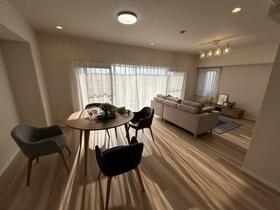 栄町マンション/水廻り新品 市立病院近く