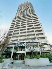 キャナルワーフタワーズ