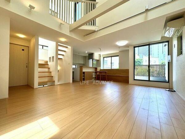 detached 東京都荒川区荒川１丁目

地図を見る