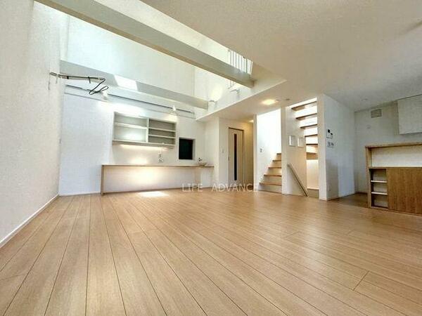 detached 東京都荒川区荒川１丁目

地図を見る