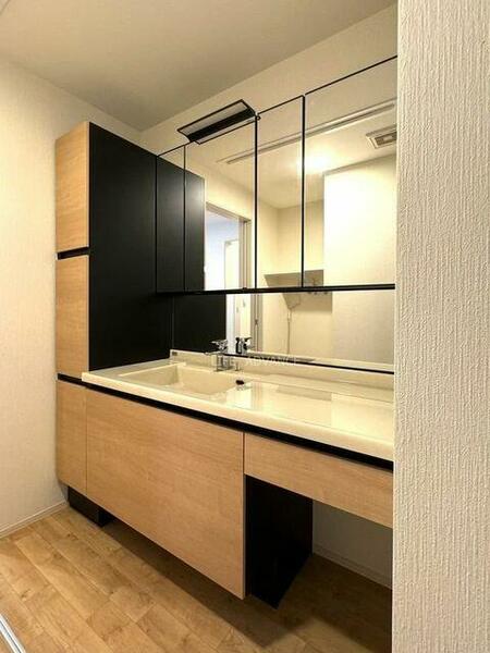 detached 東京都荒川区荒川１丁目

地図を見る