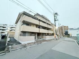 グリーンパーク第８綾瀬　３０２号室