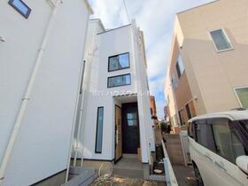 埼玉県川口市中青木３丁目