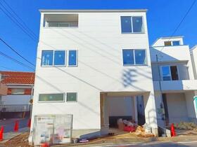 神奈川県横浜市神奈川区六角橋４丁目