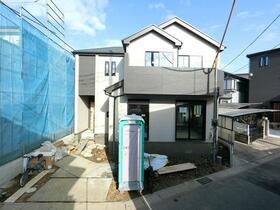 埼玉県草加市谷塚上町