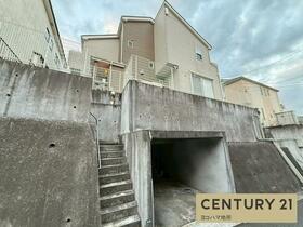 神奈川県横浜市港南区芹が谷１丁目