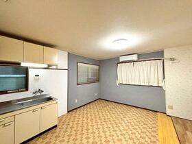 京都府京都市右京区西京極東町