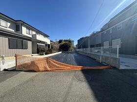 東京都三鷹市上連雀５丁目