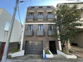 東京都中野区弥生町１丁目