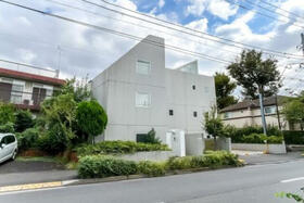 世田谷区成城２丁目　マンション