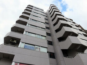 コスモ東神奈川駅前