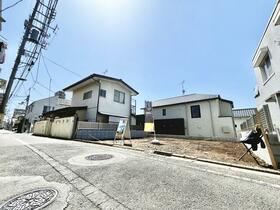 東京都新宿区中落合３丁目