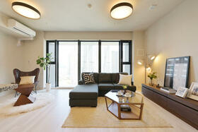 ドゥ・トゥールＥＡＳＴ