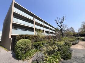 ＬＤＫ２０帖「ブランズシティ世田谷中町ディセントヴィラ」