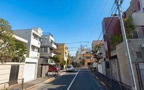 東京都文京区千石３丁目