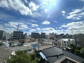 東京都目黒区中目黒４丁目