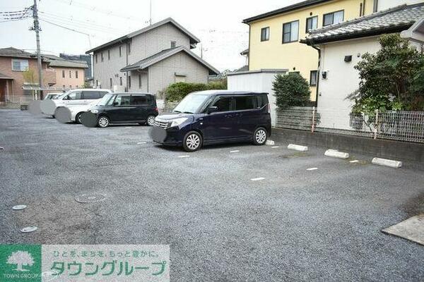apartment 埼玉県北足立郡伊奈町栄５丁目
地図を見る