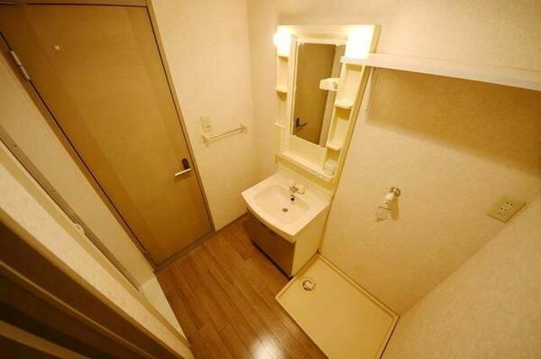 apartment 埼玉県北足立郡伊奈町栄５丁目
地図を見る