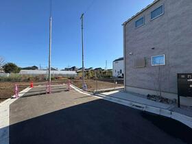 東京都三鷹市上連雀７丁目