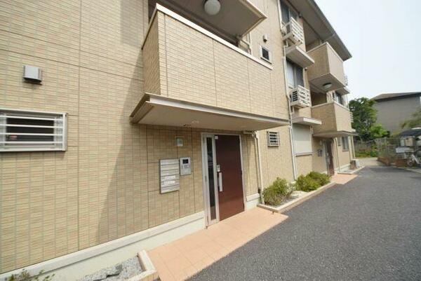 apartment 埼玉県ふじみ野市新駒林３丁目
地図を見る
